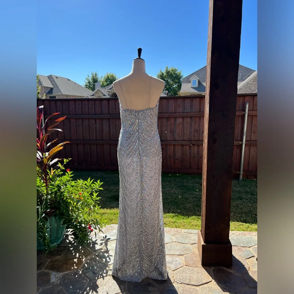 B10 B.Darling Formal Dress Size 14W. - Picture 3 of 16